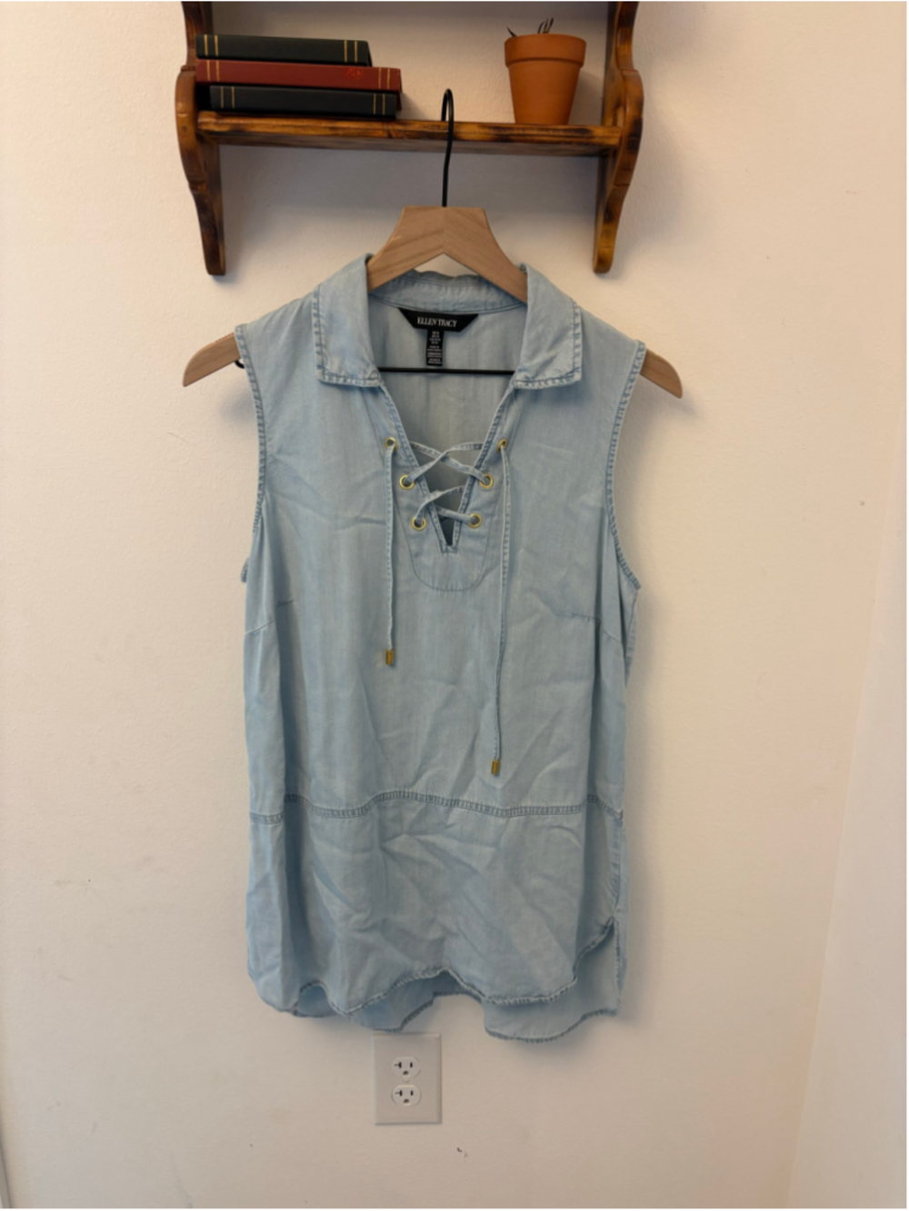 Ellen Tracy Chambray Lace Up Sleeveless Tunic Top M Boho Coastal Denim Look